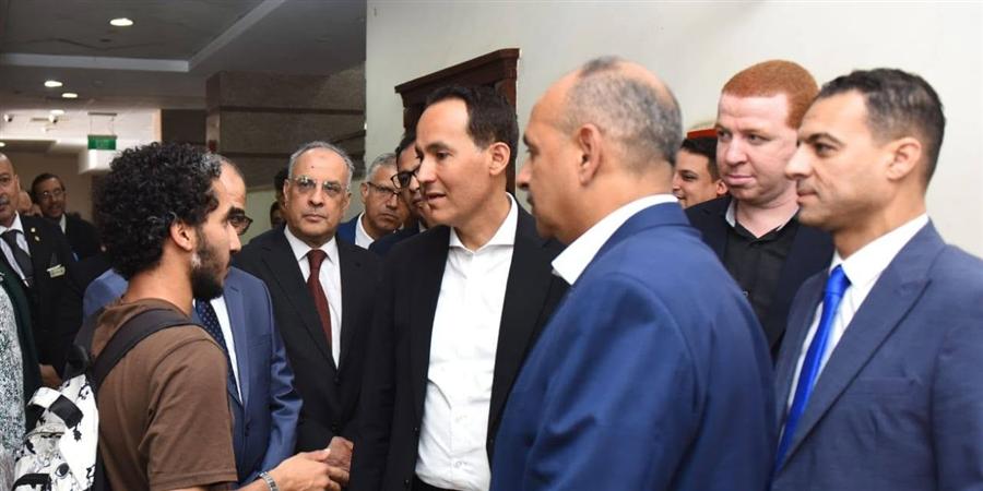 رئيس هيئة الاستثمار يتفقد المنطقة الحرة ومركز الخدمات بالإسكندرية